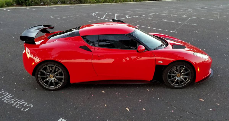 Illustration for article titled At $34,999, Would You 'Wing It' In This Lightly Modded 2011 Lotus Evora?